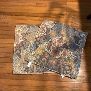 Pottery Barn 2 24x24 pillow covers